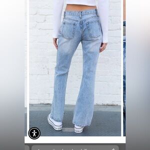 BRANDY MELVILLE QUINN JEANS!